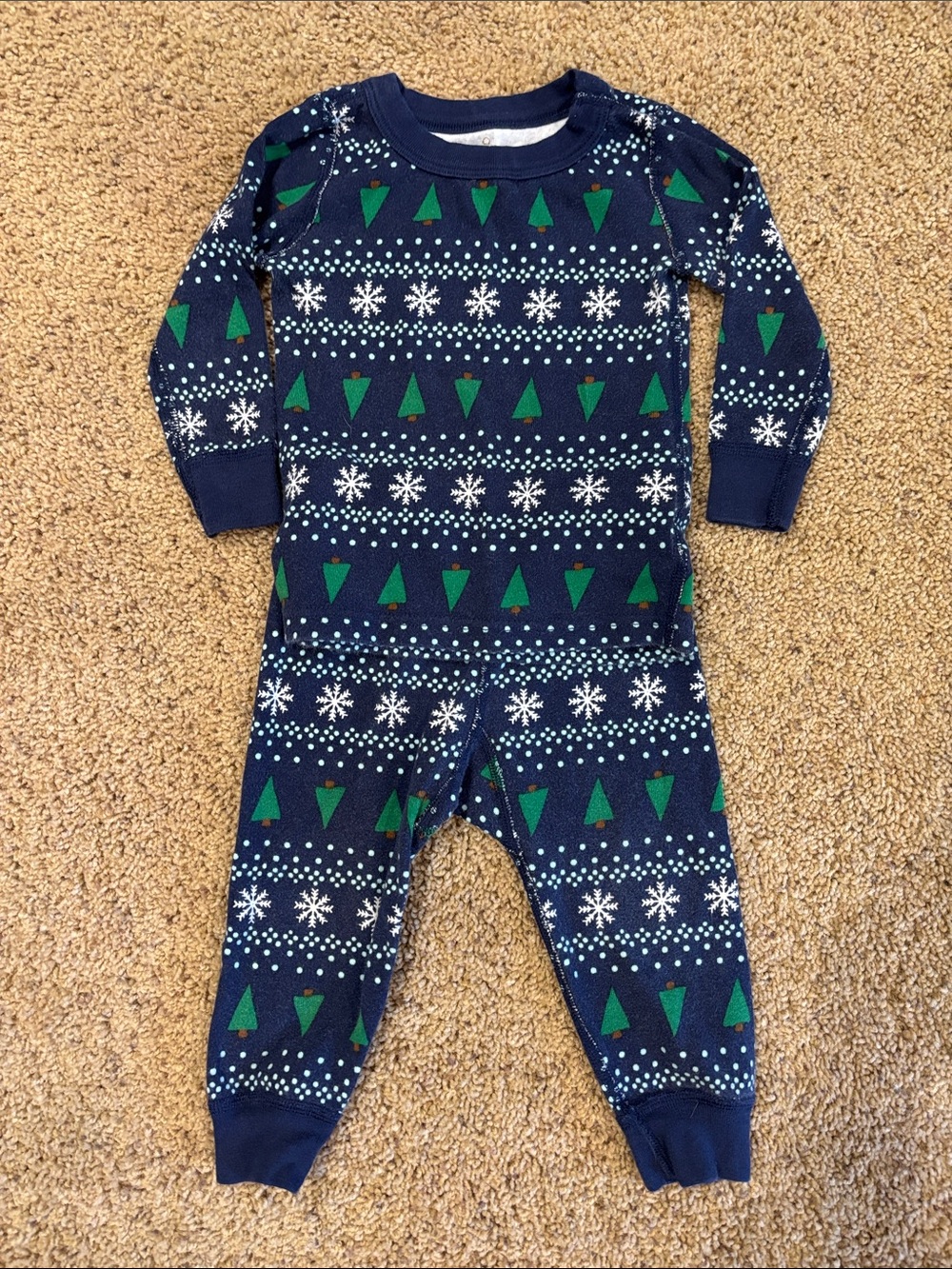 Moon and Back by Hanna Andersson Kids Navy Holiday Tree & Snowflake Footie